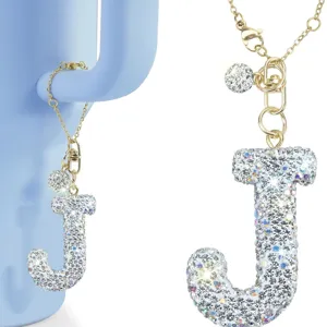 Strass Buchstabe Tasse Anhänger Schlüsselanhänger Weichkeramik Alphabet Wasserflasche Charme Tasche Hängende Ornament Schmuck