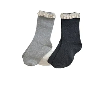 Chaussettes mi-hautes à volants en dentelle douce pour femmes chaussettes tricotées mignonnes