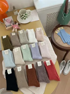 Cozy thick solid color rabbit hair knit mid-tube socks detail display, various colors available.