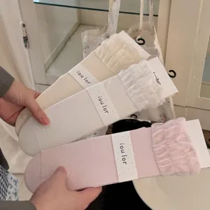 IOULOR Maulbeerseide Ballett Stil süße kurze Socken Damen Frühling Sommer atmungsaktiv