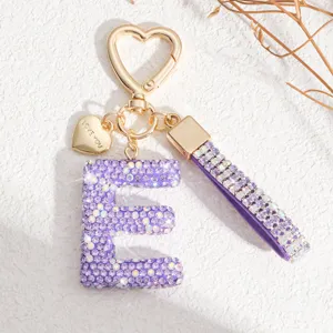 Porte-clés lettre E strass violet pendentif de sac brillant accessoire de voiture