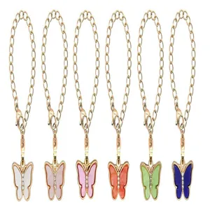 Charmant porte-clés papillon pour tasse avec chaîne dorée et beaux pendentifs colorés.