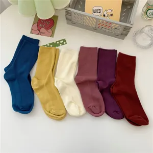 Bunte gerippte Damen Socken aus weicher Baumwolle, einfarbige Freizeitsocken im Set für den Alltag.
