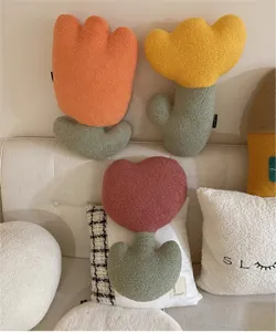 Niedliches Tulpen Plüschkissen Teddyfleece geformtes Deko Kissen gemütliches Sofa Spielzeug