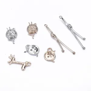 Set de colgantes dijes DIY de aleación, bola de lana y botón para pendientes fabricación de joyas.