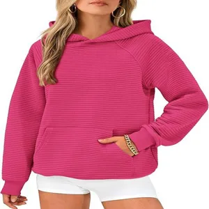 Sweat à capuche côtelé rose vif pour femme, pull décontracté à manches longues avec poche.