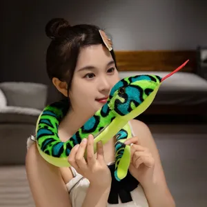 Mignon serpent en peluche lumineux, animal en peluche réaliste pour enfants et farce.