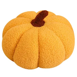 Joli coussin citrouille en peluche, oreiller doux rembourré pour canapé salon décoration.