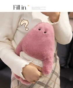 Lindo y divertido muñeco de peluche rosa extravagante con short, suave para niños.