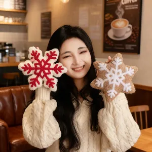 Cute Christmas snowflake plush toy pillow soft winter holiday gift doll for home decor.