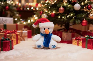 Vue détaillée du mignon bonhomme de neige en peluche de Noël avec bonnet rouge et écharpe.