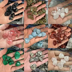 Pendentifs Cœur en Pierre Naturelle Polis Cristaux de Guérison Forme de Cœur Pierre Gemme pour Fabrication Bijoux Artisanat DIY Cadeau Décoration Maison