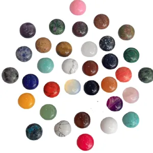 Auswahl an runden Naturstein- und Kristall-Cabochons für DIY-Schmuckherstellung