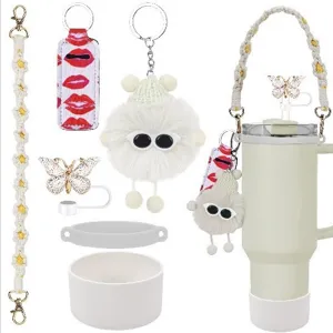 Set accessori per bicchiere con tracolla intrecciata, ciondolo di peluche e copertura.