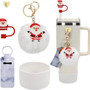 Set de accesorios para taza de Navidad con llavero de pompón lindo y funda de pajita