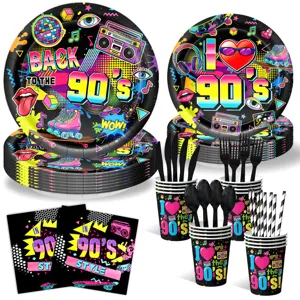 Vista detallada del set de fiesta retro de los 90 con platos de papel, vasos y diseños de neón.
