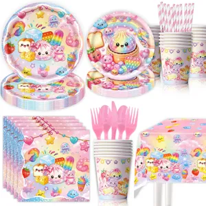 Buntes kawaii baozi partygeschirr set mit tellern bechern servietten und tischdecke.