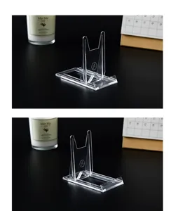 Gedetailleerd overzicht van de transparante acryl displayhouder voor fotokaarten en telefoons.