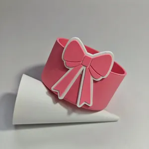 Roze siliconen kophoes met schattige strik, antislip bescherming voor de onderkant van de fles
