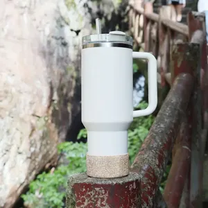 Witte Geisoleerde Beker met Handvat Strass Steentjes Grote Reismok Waterfles Luxe