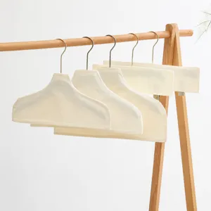 Rutschfeste Kleiderbügelbezüge aus Stoff Cremeweiß Schulterschoner für Bekleidungsgeschäft Haushalt Kleiderbügel Staubschutzhüllen Anti-Beulen Stoffhülle