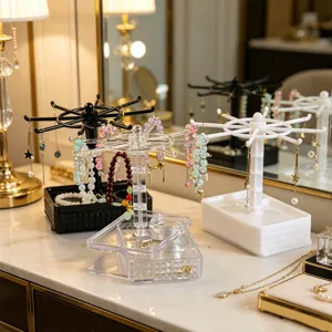 Organisateur de bijoux rotatif présentoir de bureau multi-niveaux pour boucles d'oreilles.