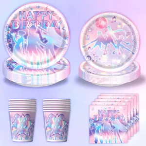 Set de vaisselle rose sur le thème K-pop pour fête d'anniversaire assiettes gobelets serviettes.