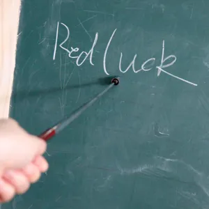 Telescopic multi-functional laser pointer pen for teaching and presentations, portable design.