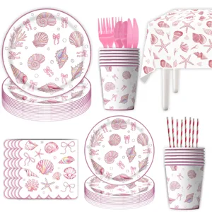 Rosa Muschel Motiv Party Geschirr Set mit Pappteller, Bechern, Servietten und Tischdecke.