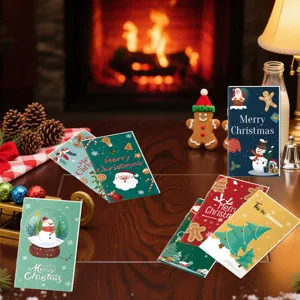 Nahaufnahmedetail der Weihnachtsmotiv-Notizbücher mit niedlichen Schneemann-Cover-Designs.
