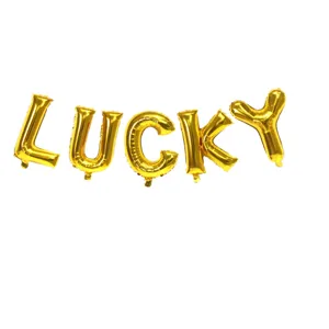 Goldene Folienballons mit Buchstaben LUCKY, perfekt für Partydekoration und Fotorequisiten.