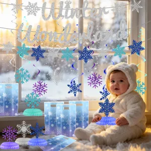 Kit di decorazioni per feste Winter Wonderland con striscione fiocco di neve e sacchetti.