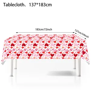 Wasserdichte PE Tischdecke mit Herzmuster fuer Valentinstag Party und festliche Anlaesse.