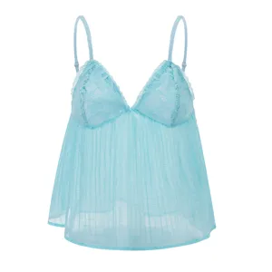 Camisola sexy de encaje azul claro con delicadas copas florales, tirantes finos y lindo lazo.