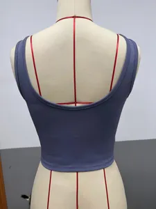Débardeur court côtelé femme dos nu détail, couleur unie coupe slim style été