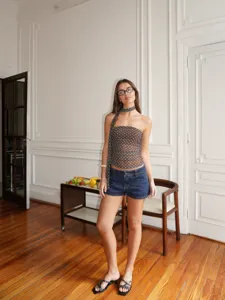 Damen Sommer Pünktchen trägerloses Bandeau Oberteil mit passendem Schal und Jeansshorts