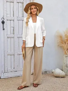 Detailansicht weiße Damen Blazer, 3/4 Ärmel lässige leichte Sommer Jacke Outfit Szene.