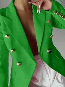 Blazer de traje verde vibrante para mujer cruzado con botones dorados en relieve corte entallado