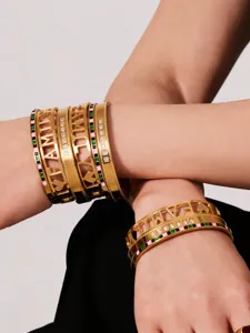 Fashion stainless steel PVD gold-plated zircon cutout family enamel bangle bracelet for women