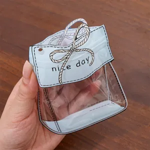 Transparenter Plastik-Ziplock-Beutel mit niedlicher Cartoon-Schleife und Aufdruck.