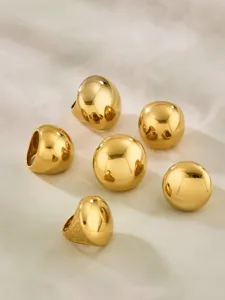 Chic gold dome geometric rings set, statement chunky smooth metal finger jewelry for women.