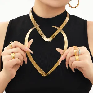 Minimalistische vergulde roestvrijstalen V-vorm kraag ketting voor dames mode sieraden set.