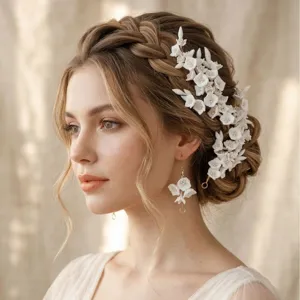 Set di Copricapo e Orecchini da Sposa in Argilla Polimerica Fatto a Mano Eleganti Fiori Bianchi e Perle Artificiali Accessori per Capelli da Matrimonio per Donna Festa