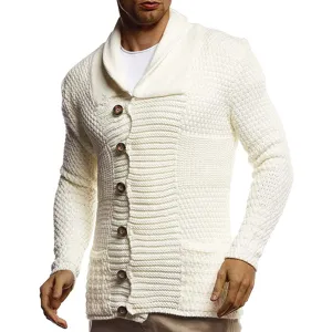 Cardigan en tricot uni à manches longues pour hommes avec col châle et boutons.