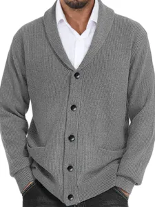Cárdigan de punto gris para hombre con cuello chal, botones y bolsillos para otoño invierno.