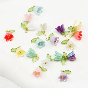 Breloques de fleurs en résine colorée avec feuilles vertes pendentifs DIY pour collages bracelets.