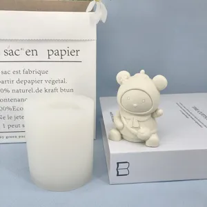 Silicone mold for DIY handmade crafts, cute bear ornament epoxy resin gypsum casting mold.