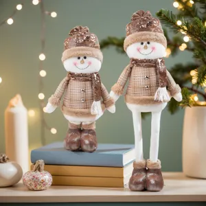 Decorazione di statuetta di pupazzo di neve in peluche, bambola gambe lunghe per feste.
