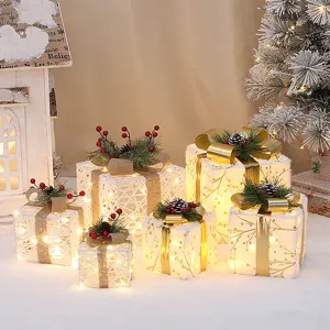 Boîtes Cadeaux Lumineuses de Noël Ornements en Fer Tissu Maille Ajourée LED Lumineuse Coffret Cadeau pour Fête de Noël Vitrine Décoration Maison