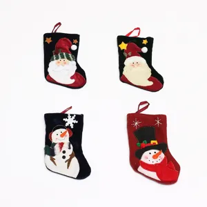 Weihnachtsstrümpfe Set kleine Weihnachtsbaum Hängende Geschenktüten Süßigkeitentasche.